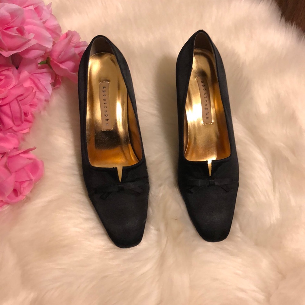Apostrophe Heels Size 7.5